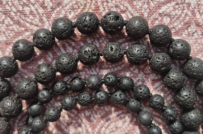 Mala tibétain de 108 pierres de lave et I Chakra
